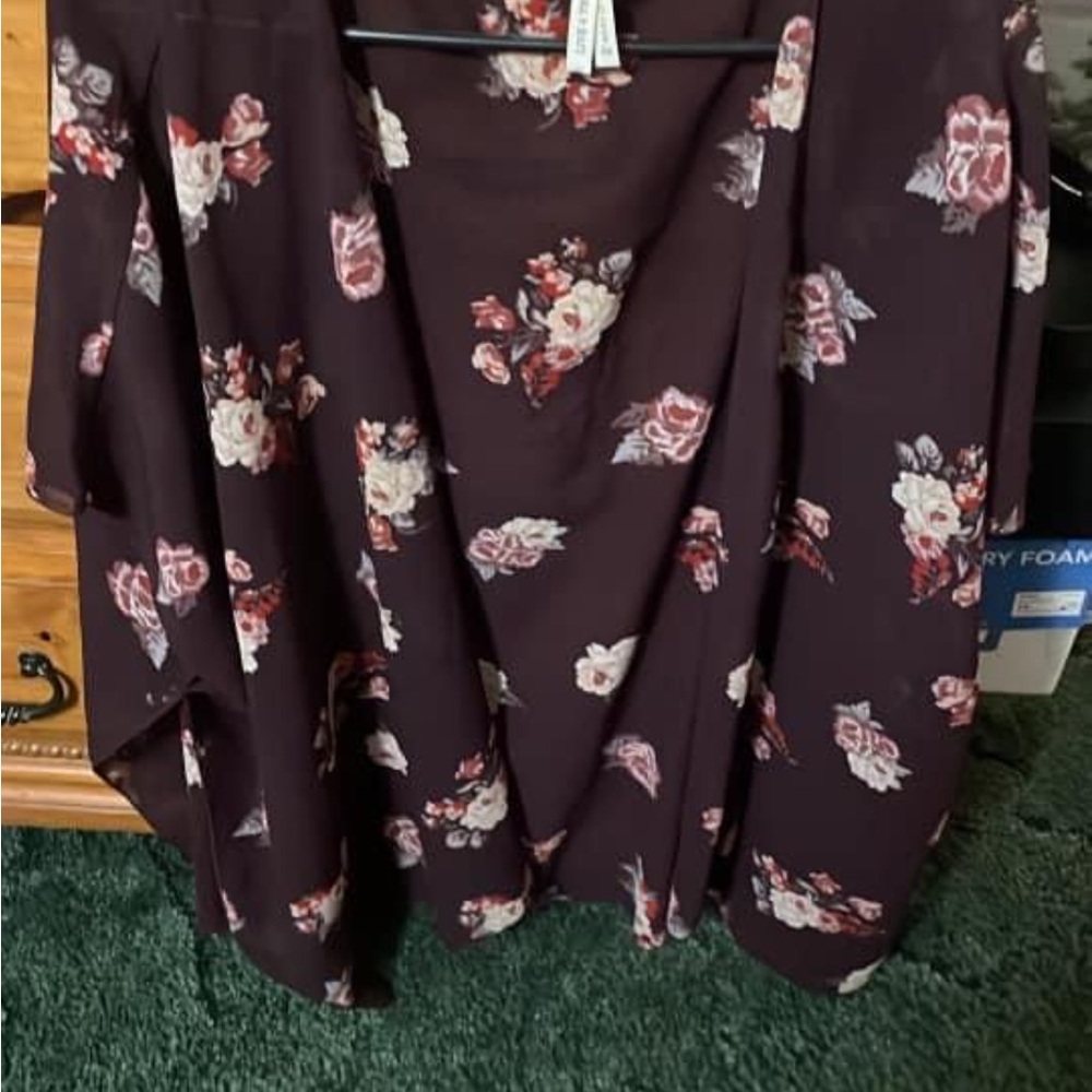 Kimono, burgundy with flowers